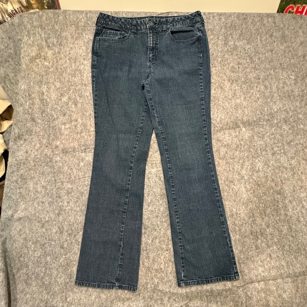 St. Johns Bay Womens Blue Boot‎ Cut Stretch Denim Jeans Size 12 Average 816